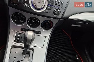 Седан Mazda 3 2011 в Борисполі