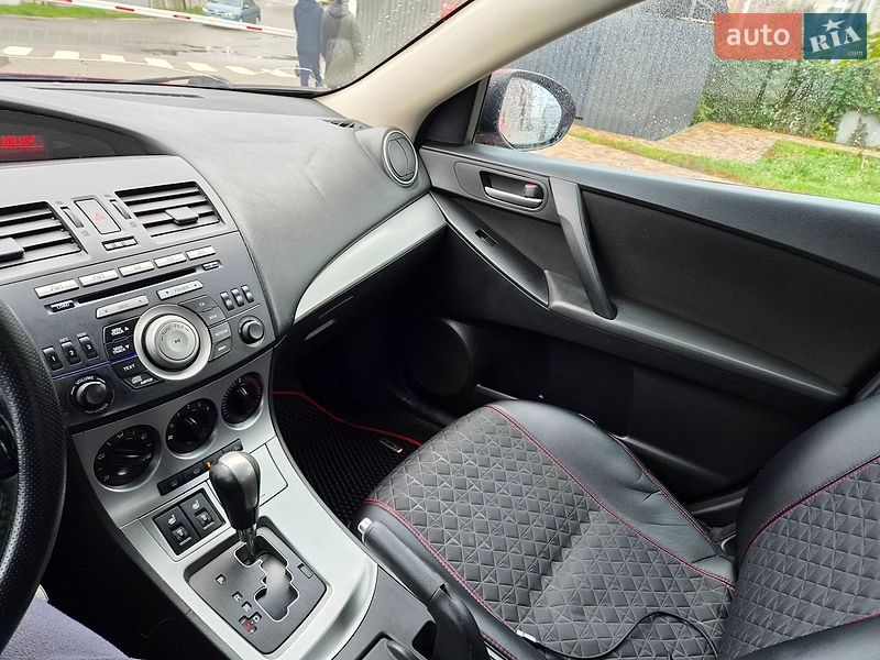 Седан Mazda 3 2011 в Борисполі