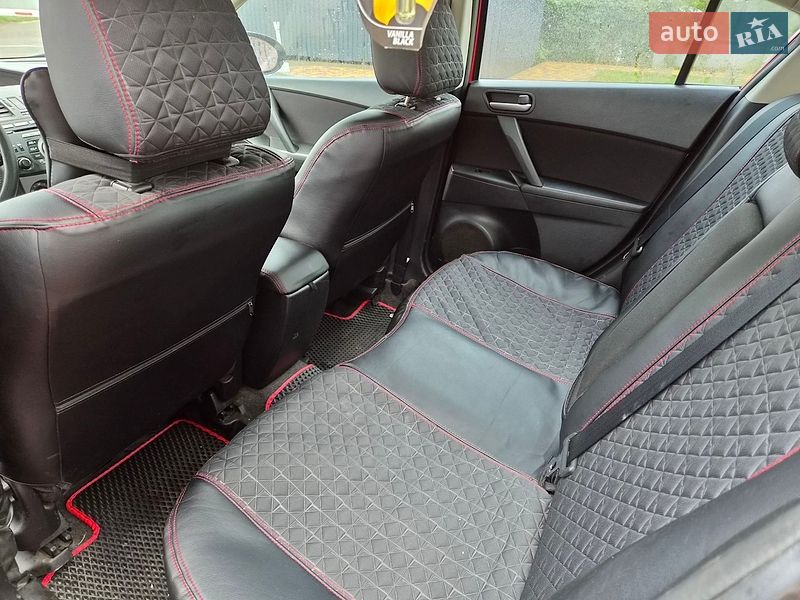 Седан Mazda 3 2011 в Борисполі