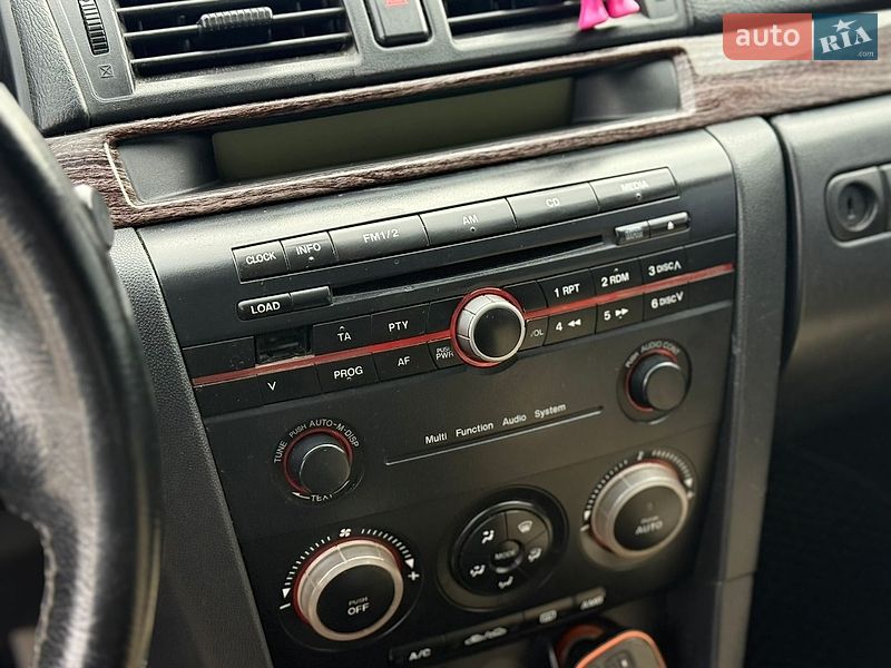 Седан Mazda 3 2006 в Ивано-Франковске