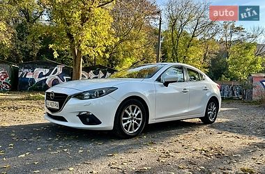 Седан Mazda 3 2016 в Києві