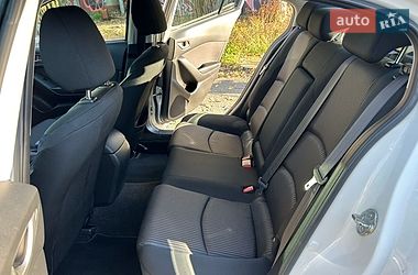 Седан Mazda 3 2016 в Києві