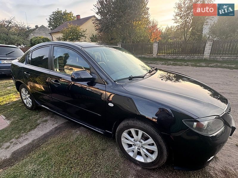 Седан Mazda 3 2007 в Рава-Русской