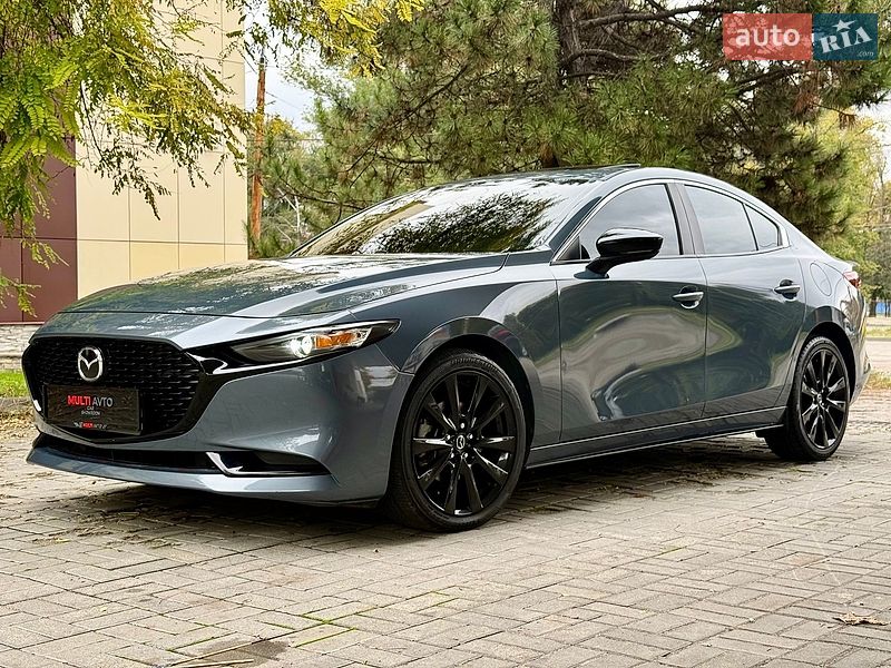 Седан Mazda 3 2023 в Дніпрі