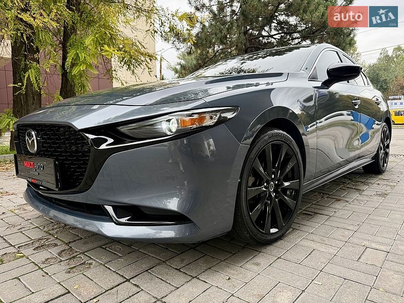 Седан Mazda 3 2023 в Дніпрі
