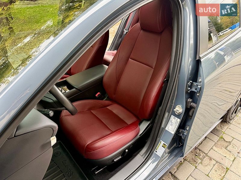 Седан Mazda 3 2023 в Дніпрі