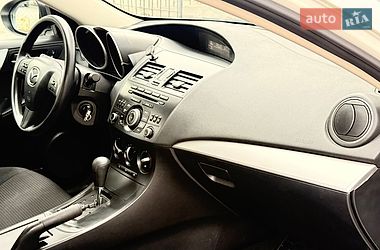 Седан Mazda 3 2013 в Запорожье