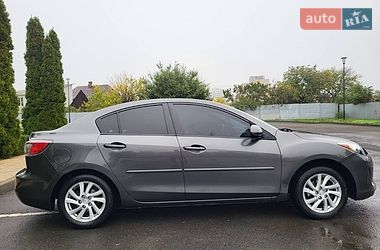 Седан Mazda 3 2011 в Черкассах