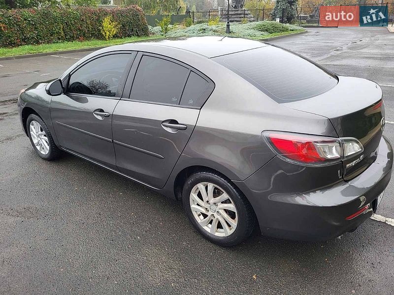 Седан Mazda 3 2011 в Черкассах