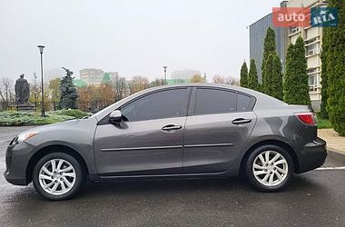 Седан Mazda 3 2011 в Черкассах