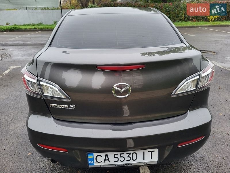 Седан Mazda 3 2011 в Черкассах