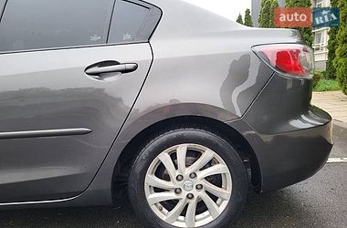 Седан Mazda 3 2011 в Черкассах