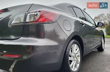 Седан Mazda 3 2011 в Черкассах