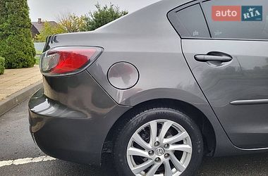 Седан Mazda 3 2011 в Черкассах