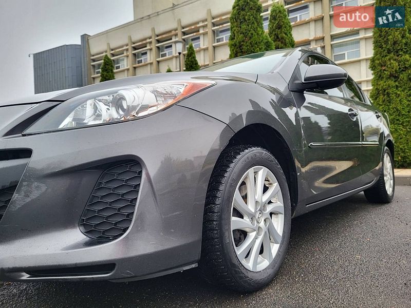 Седан Mazda 3 2011 в Черкассах