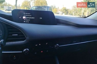 Седан Mazda 3 2019 в Дніпрі