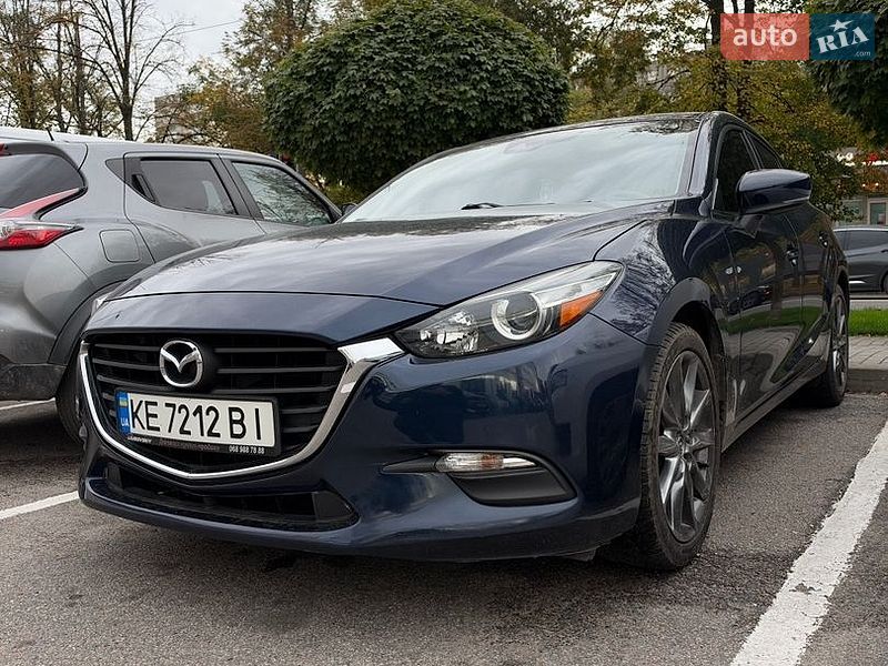 Хэтчбек Mazda 3 2018 в Днепре