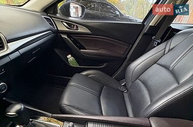 Хетчбек Mazda 3 2018 в Дніпрі