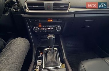 Хетчбек Mazda 3 2018 в Дніпрі