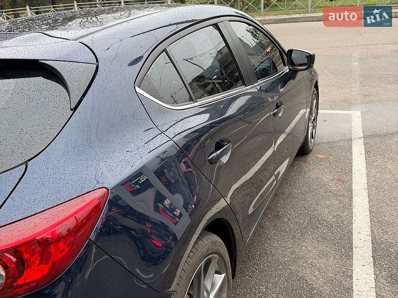 Хетчбек Mazda 3 2018 в Дніпрі