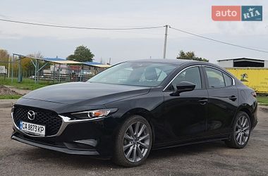 Седан Mazda 3 2021 в Черкасах