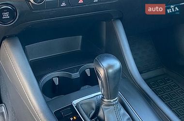 Седан Mazda 3 2023 в Кам'янець-Подільському