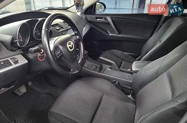 Седан Mazda 3 2011 в Черкассах