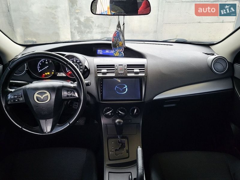 Седан Mazda 3 2011 в Черкассах