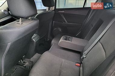 Седан Mazda 3 2011 в Черкассах