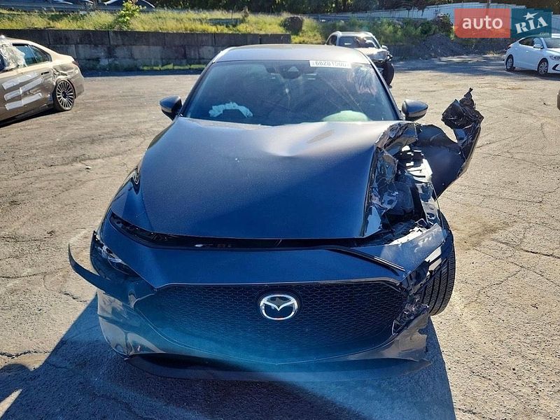 Хэтчбек Mazda 3 2021 в Львове
