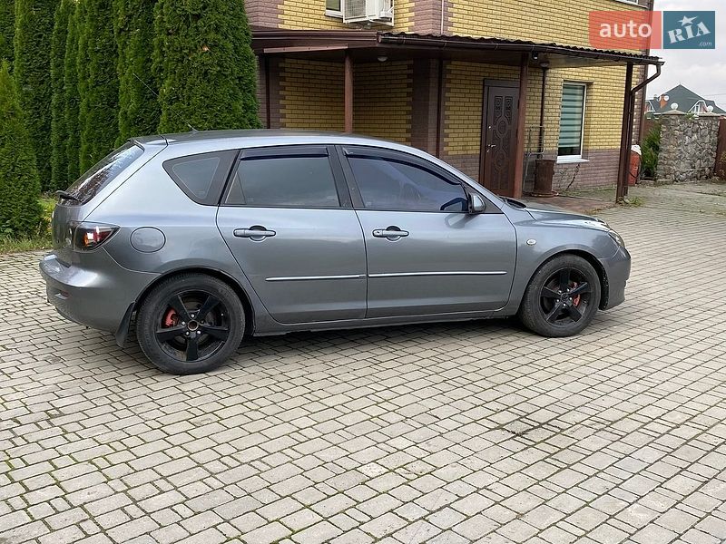 Хэтчбек Mazda 3 2003 в Киеве