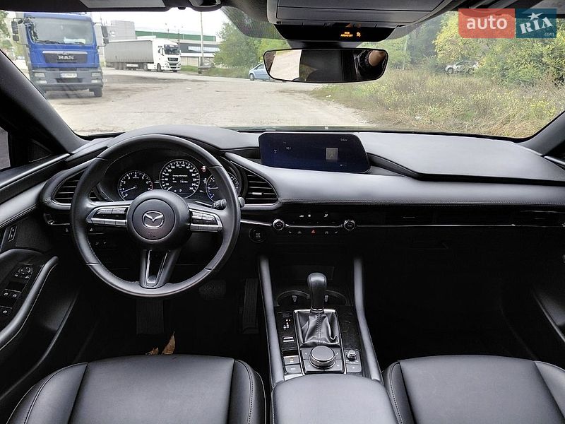 Хэтчбек Mazda 3 2023 в Днепре