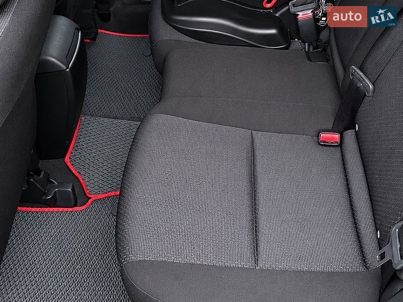 Хэтчбек Mazda 3 2009 в Хмельницком