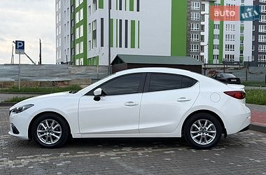 Седан Mazda 3 2014 в Виннице