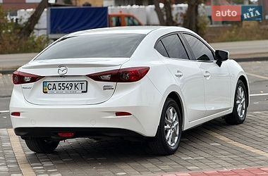 Седан Mazda 3 2014 в Виннице