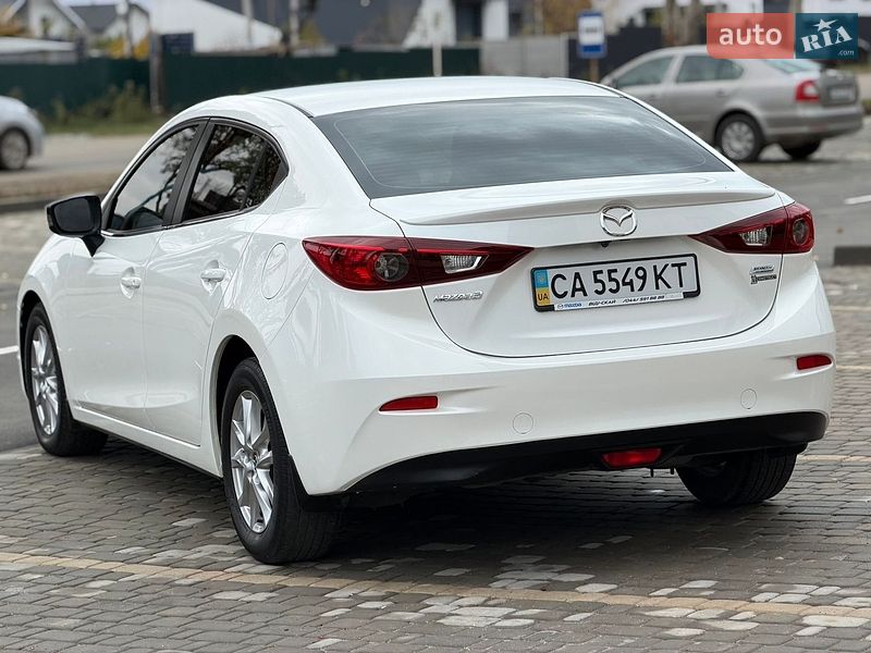 Седан Mazda 3 2014 в Виннице