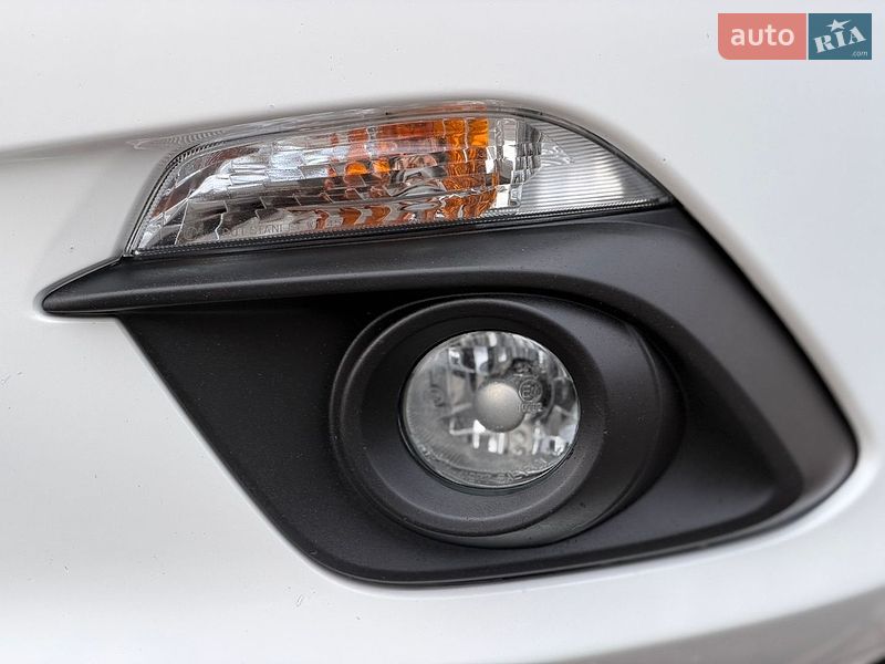 Седан Mazda 3 2014 в Виннице