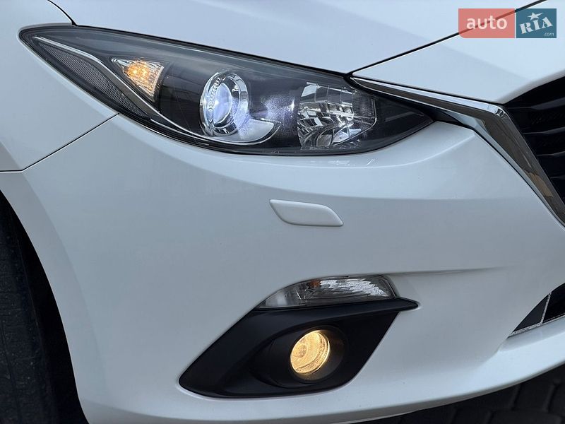 Седан Mazda 3 2014 в Виннице
