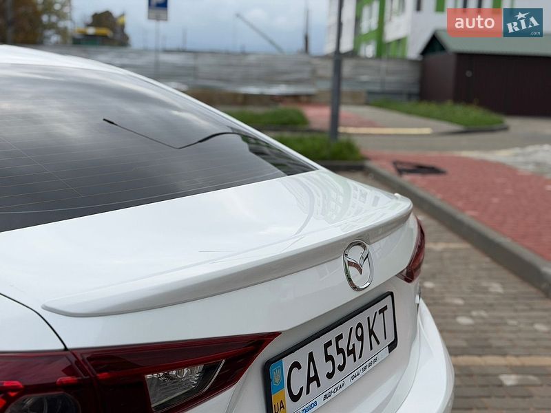 Седан Mazda 3 2014 в Виннице