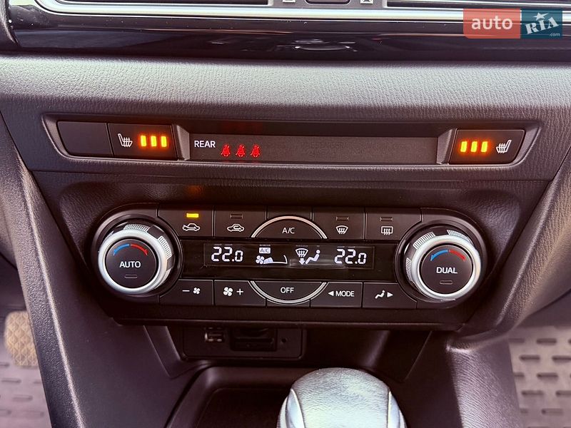 Седан Mazda 3 2014 в Виннице