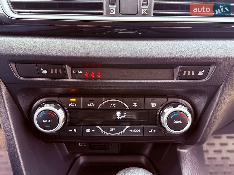Седан Mazda 3 2014 в Виннице