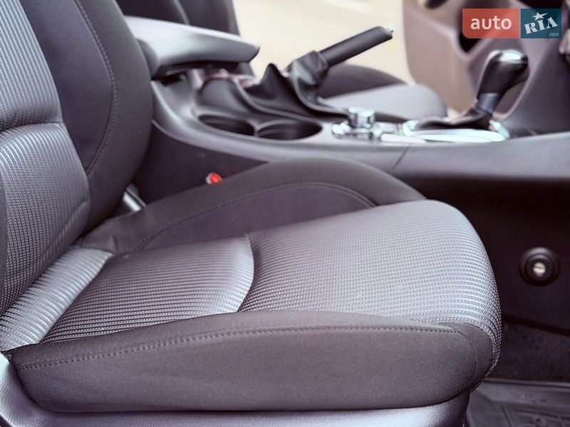 Седан Mazda 3 2014 в Виннице