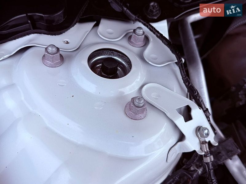 Седан Mazda 3 2014 в Виннице