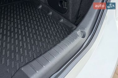 Седан Mazda 3 2014 в Виннице