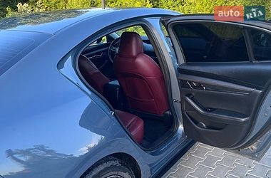 Седан Mazda 3 2022 в Стрые