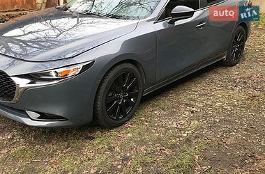 Седан Mazda 3 2022 в Стрые