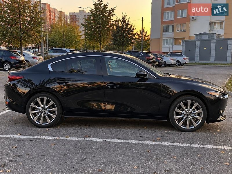 Седан Mazda 3 2021 в Тернополе