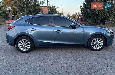 Хэтчбек Mazda 3 2015 в Полтаве