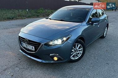 Хэтчбек Mazda 3 2015 в Полтаве