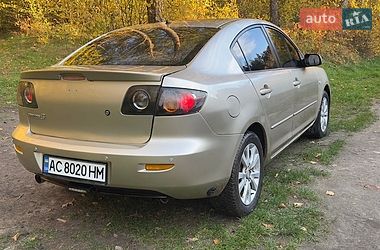 Седан Mazda 3 2006 в Луцьку